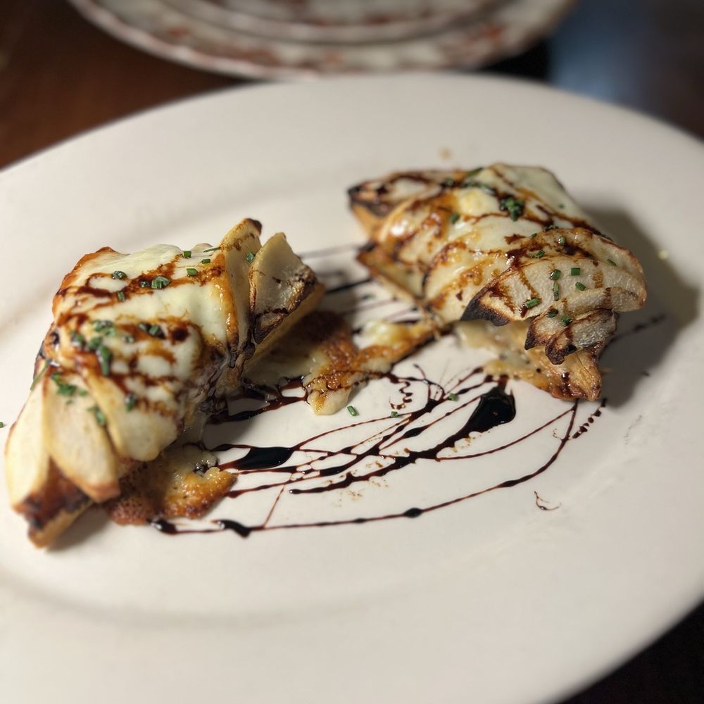 Sonoma Wine Shop & La Bodega Kitchen - Pear tartlettes - Vegetarian Near Me - Sebastopol, California Sonoma Wine Shop & La Bodega Kitchen - Pear tartlettes - Vegetarian Near Me - Sebastopol, California