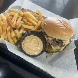 SD Burger With Fries