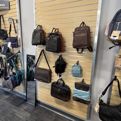 Traveling Bags Luggage & Repair - Osgood Marley fine bags