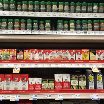 Winn-Dixie - a variety of condiments in a grocery store - Grocery Near Me - Panama City, Florida Winn-Dixie - a variety of condiments in a grocery store - Grocery Near Me - Panama City, Florida