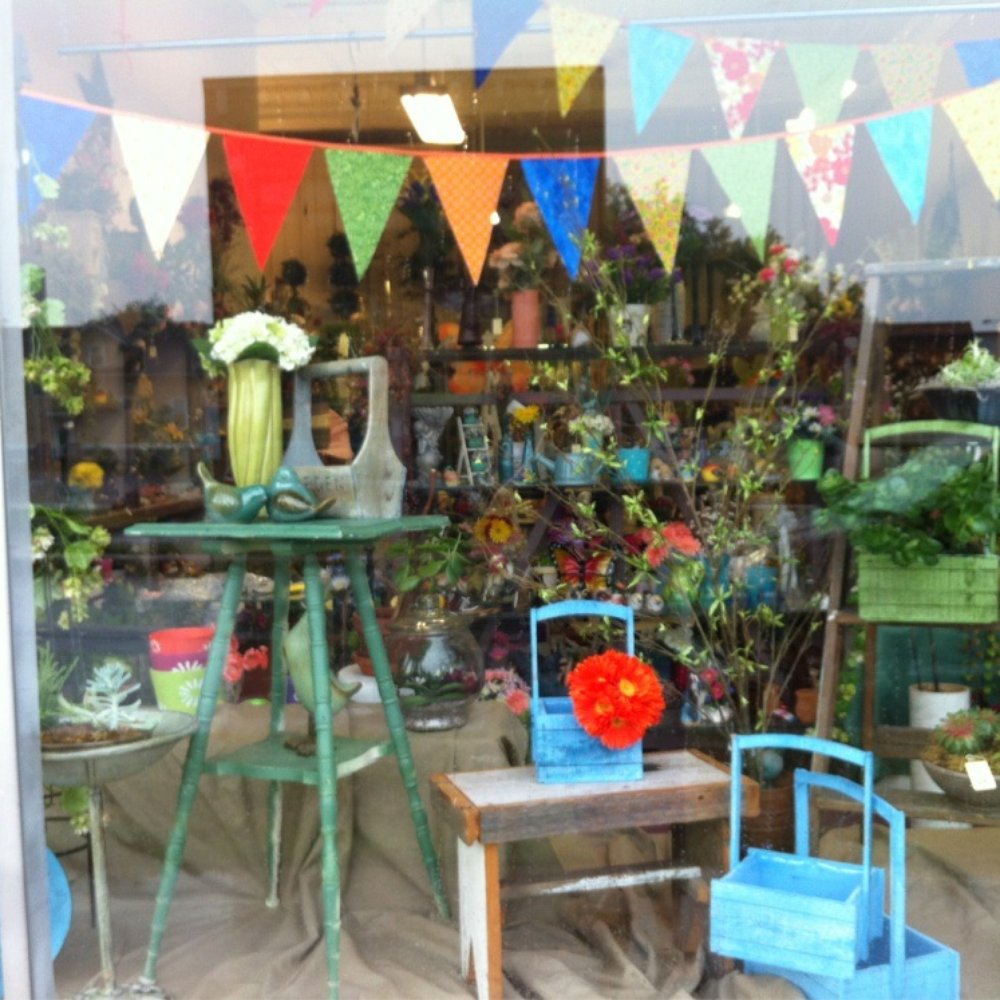 Flower Gallery - Florists Near Me - Menominee, Michigan