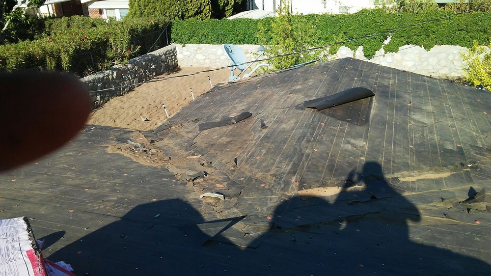 Slide of Mireles Roofing and Construction