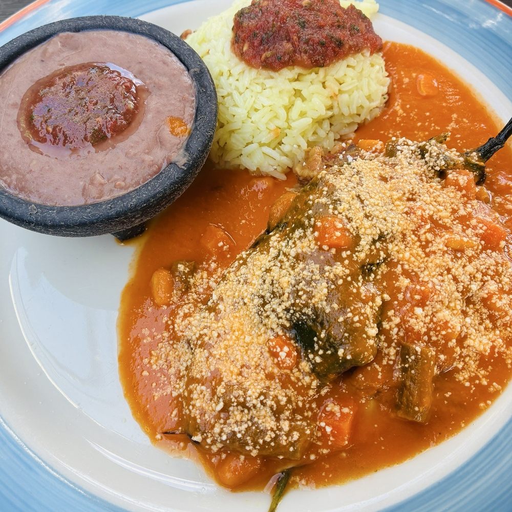 El Guanaco - Chile relleno - Mexican Near Me - Oakland Park, Florida El Guanaco - Chile relleno - Mexican Near Me - Oakland Park, Florida