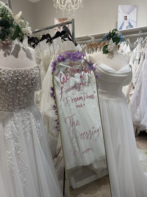 THE DRESSING ROOM - Updated April 2025 - 52 Photos & 14 Reviews - 613