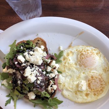 Cozy Corner - Logan Square - Avocado Toast & Eggs - Diners Near Me - Chicago, Illinois Cozy Corner - Logan Square - Avocado Toast & Eggs - Diners Near Me - Chicago, Illinois