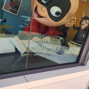 Incredicoaster - Jack-Jack & Edna  08-11-2022 - Amusement Parks Near Me - Anaheim, California