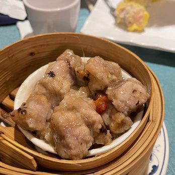 Kirin Restaurant - Pork Ribs - Seafood Near Me - Honolulu, Hawaii