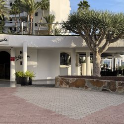 La Aquarela - Entrance