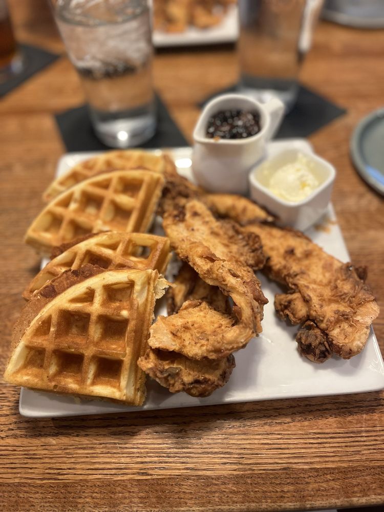 Social spots from Glenn's Cafe