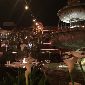 Zaytoon - Beautiful fountain surrounded by lilies - Lebanese Near Me - Santa Barbara, California Zaytoon - Beautiful fountain surrounded by lilies - Lebanese Near Me - Santa Barbara, California