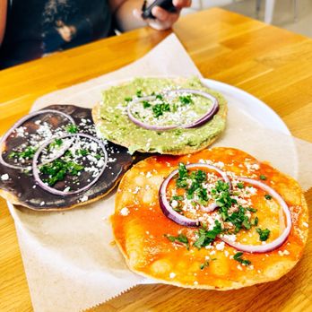 Reu Café - Tostadas Trio - Cafes Near Me - Hawthorne, California Reu Café - Tostadas Trio - Cafes Near Me - Hawthorne, California