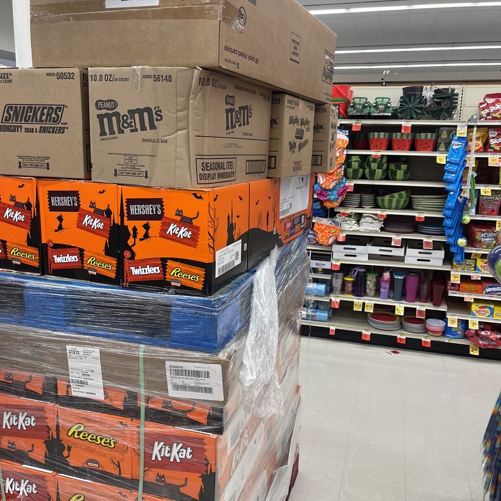 Vons - "Team lift" 6 feet off the ground - Grocery Near Me - Escondido, California Vons - "Team lift" 6 feet off the ground - Grocery Near Me - Escondido, California