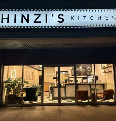 Hinzi’s Kitchen by null