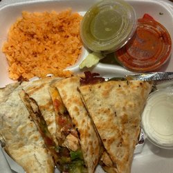 Paraiso Rosel - California Chicken Quesadilla
