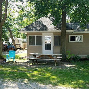 Camp Runinmuck Lodge - Cottages available for rent - Dive Bars Near Me - Lakeside Marblehead, Ohio Camp Runinmuck Lodge - Cottages available for rent - Dive Bars Near Me - Lakeside Marblehead, Ohio