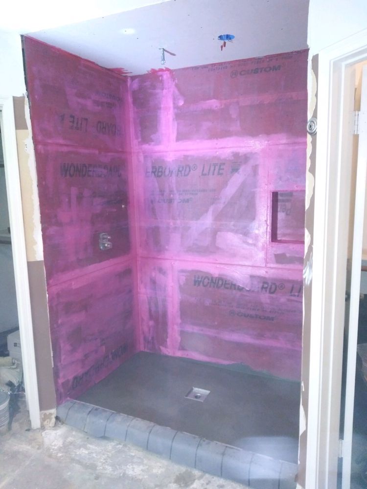 Slide of Osman Maradiaga Construction