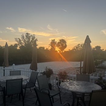 Longbeach Cafe - American Near Me - Longboat Key, Florida Longbeach Cafe - American Near Me - Longboat Key, Florida