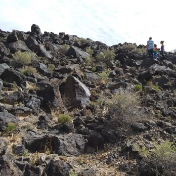 Petroglyph National Monument - A rugged part of the trail - Landmarks & Historical Buildings Near Me - Albuquerque, New Mexico