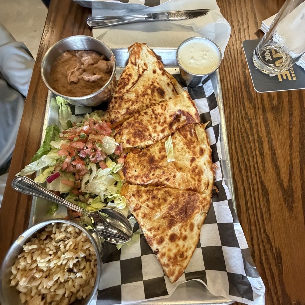 Manny's - Chicken Quesadilla - Bars Near Me - South Bend, Indiana Manny's - Chicken Quesadilla - Bars Near Me - South Bend, Indiana
