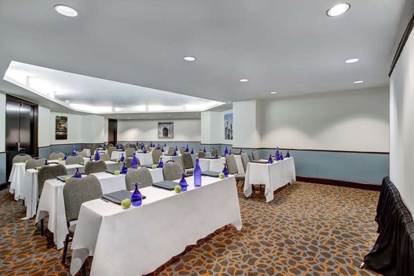 The Emily Morgan San Antonio - a DoubleTree by Hilton Hotel by null