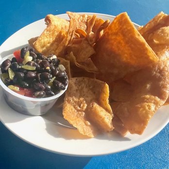 Pressley's At the Marina - Grease-saturated Chips w/ Beans - Seafood Near Me - Edisto Island, South Carolina