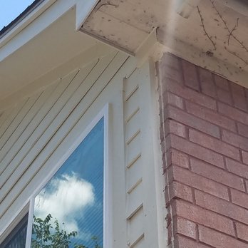 Brennan Enterprises - Downspout left off - Windows Installation Near Me - Arlington, Texas
