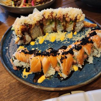 12 Moons Asian Bistro - Tiger Roll and Vegas Roll - Asian Fusion Near Me - Snoqualmie, Washington 12 Moons Asian Bistro - Tiger Roll and Vegas Roll - Asian Fusion Near Me - Snoqualmie, Washington