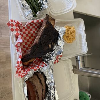 The SmoKING Ribs - Beef Rib, Brisket, Hot Link, Mac n Cheese, and Garlic Green Beans - Caterers Near Me - Garden Grove, California