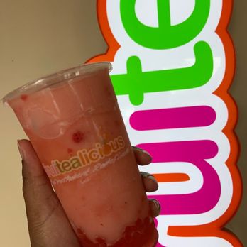 Fruitealicious Bubble Tea & Smoothies - Strawberry lychee with strawberry pops - Bubble Tea Near Me - Austin, Texas Fruitealicious Bubble Tea & Smoothies - Strawberry lychee with strawberry pops - Bubble Tea Near Me - Austin, Texas