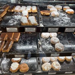Kinsley's Supermarket - Homemade donuts , got to get them before there all gone.