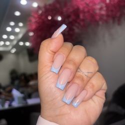Le Vogue Nails & Spa