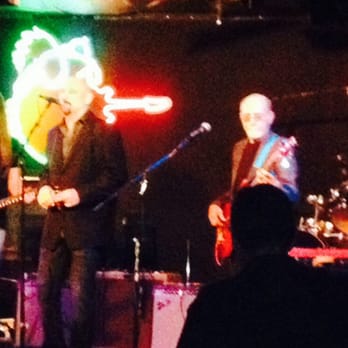 Dan Electros Guitar Bar - Steve Krase and the in crowd!!!!! - Dive Bars Near Me - Houston, Texas