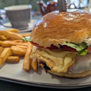 Halina - Longganisa burger and fries - Filipino Near Me - Halifax, Nova Scotia Halina - Longganisa burger and fries - Filipino Near Me - Halifax, Nova Scotia