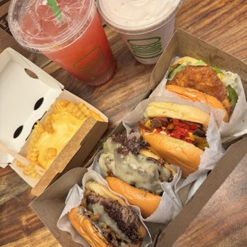 Shake Shack - Burgers, cheese fries, strawberry lemonade and strawberry shake - Burgers Near Me - Oxnard, California Shake Shack - Burgers, cheese fries, strawberry lemonade and strawberry shake - Burgers Near Me - Oxnard, California