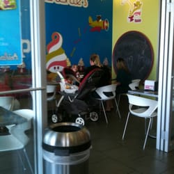 Menchie's Frozen Yogurt