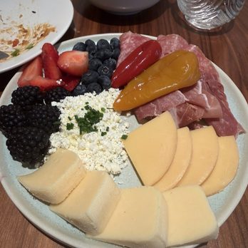Renaissance Honolulu Hotel & Spa - Hotels Near Me - Honolulu, Hawaii