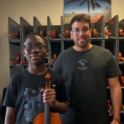 Barnesviolins - Young man well on his way to advancing rapidly on his new violin he chose with the wise guidance of his teacher at Barnesviolins!