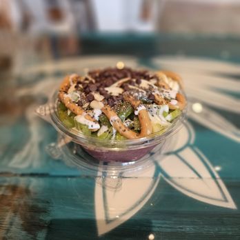 Palm Berries - My personally built acai bowl. It was delicious. - Juice Bars & Smoothies Near Me - Charlotte, North Carolina Palm Berries - My personally built acai bowl. It was delicious. - Juice Bars & Smoothies Near Me - Charlotte, North Carolina