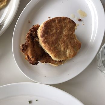 Gracie's Luncheonette - Chicken sandwich- YUM! - American Near Me - Leeds, New York