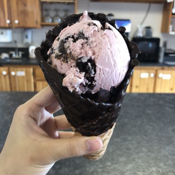 Moomers - Ice Cream & Frozen Yogurt Near Me - Traverse City, Michigan