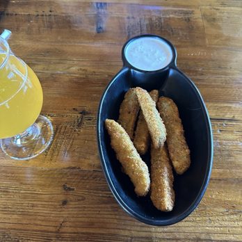 The Q & Brew - Fried pickle spears - Breweries Near Me - Canton, Texas