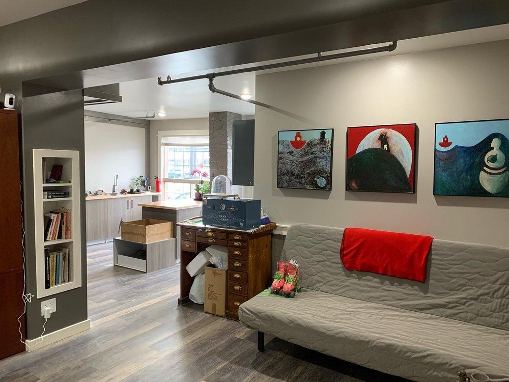 GLITTER AND GOLD STUDIO Updated September 2024 16 Photos 3201 1st