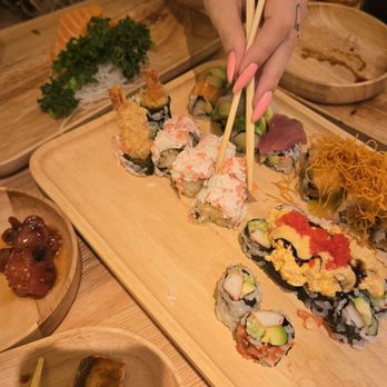 Akino - Rolls - Sushi Bars Near Me - Flushing, New York Akino - Rolls - Sushi Bars Near Me - Flushing, New York