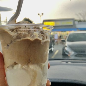 Gannon's Ice Cream - Coconut Ice cream and coffee ice cream - Ice Cream & Frozen Yogurt Near Me - Syracuse, New York