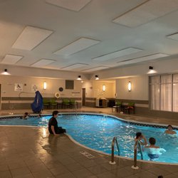 Holiday Inn Express & Suites Litchfield West - Pool area.