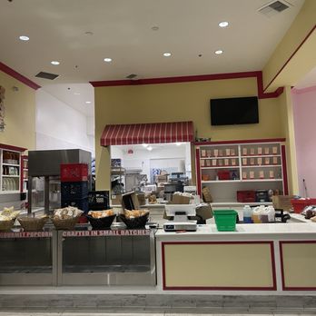 EddieWorld - Service Stations Near Me - Yermo, California