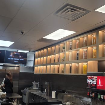 Flavez Burger - Sweet decor! - Burgers Near Me - Tarzana, California Flavez Burger - Sweet decor! - Burgers Near Me - Tarzana, California