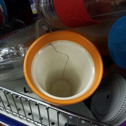 Goodwill Outlet - Cracked starbucks mug for 2.99! Selling garbage.