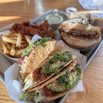 Gott's Ferry Building - Poke taco 10/10, chicken tender 8/10, mushroom burger 8/10 - Burgers Near Me - San Francisco, California