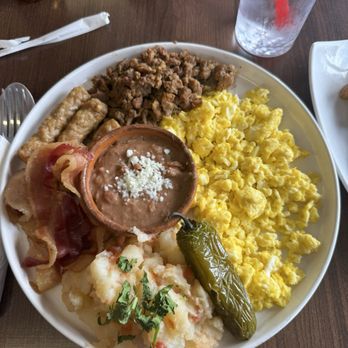 Con Huevos - Vuelve A La Vida - Breakfast & Brunch Near Me - Hawthorne, California